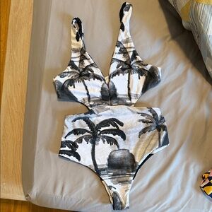 Elegant Double Sided Palm Print Women's One Piece Swimsuit